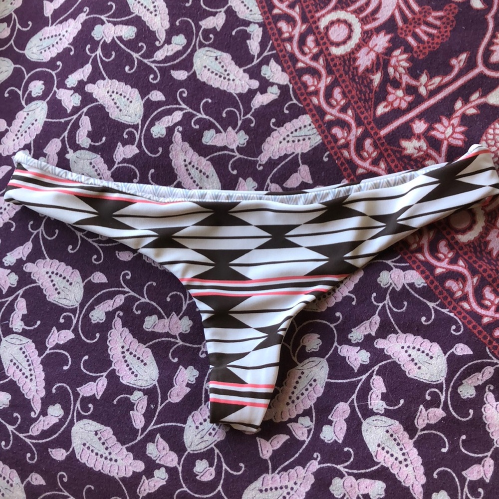 Acacia bottoms tribal print